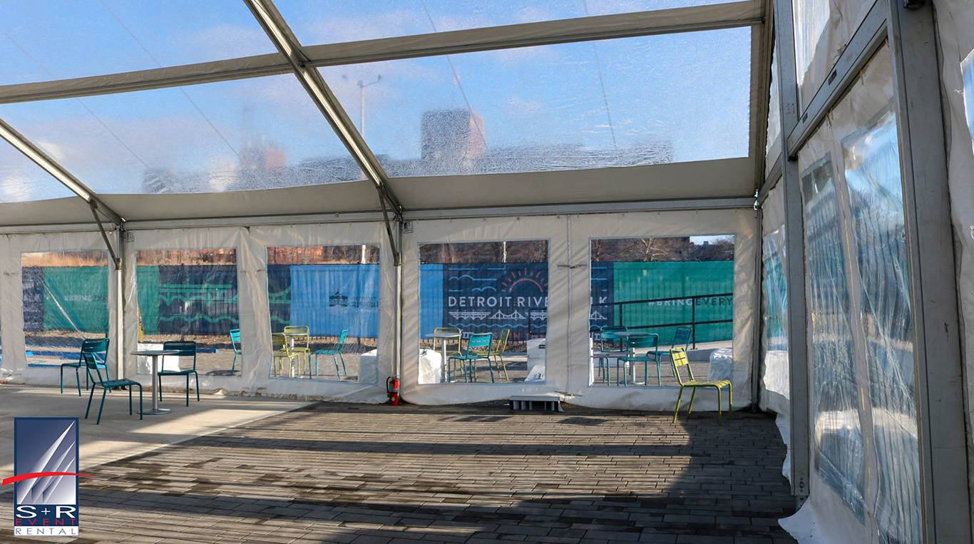  8' X 15' CLEAR TRACKING WALL